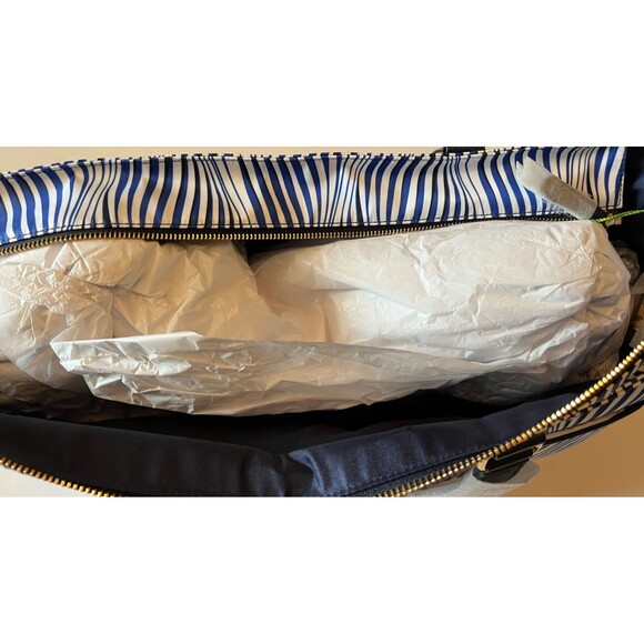 NWT Vera Bradley Uptown Wavy Stripe Diaper Bag Navy Blue Baby Stroller Straps - Picture 3 of 4